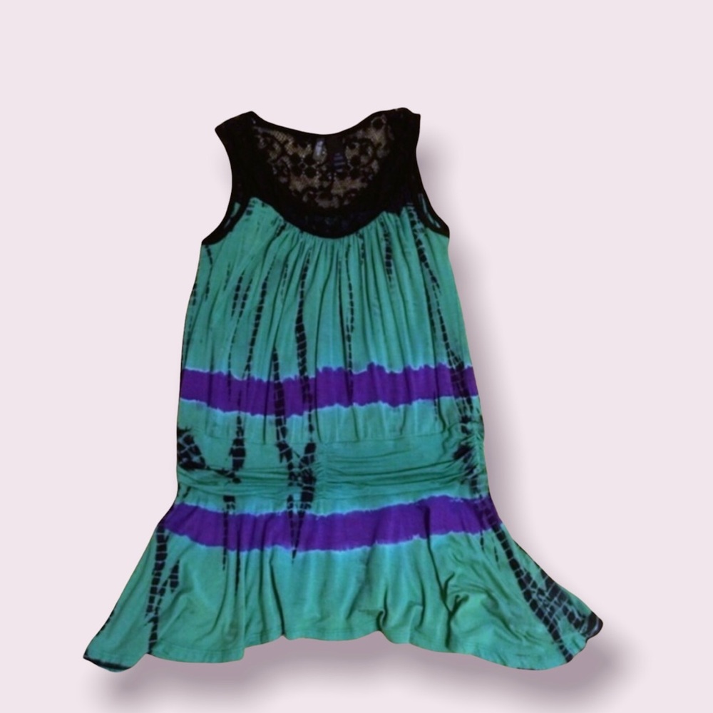 Lace Back Tunic Tank